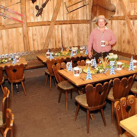 Landgasthof Und Zum Loewen Hotel 3*