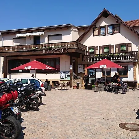 Otel Landgasthof Und Zum Loewen