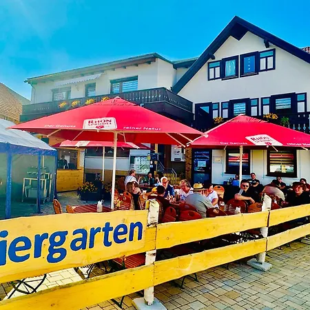 Landgasthof Und Zum Loewen 3*