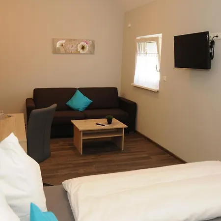 Otel Landgasthof Und Zum Loewen 3*