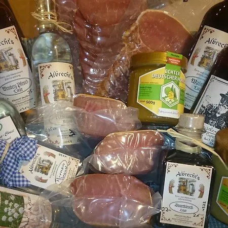 Landgasthof Und Zum Loewen ホテル
